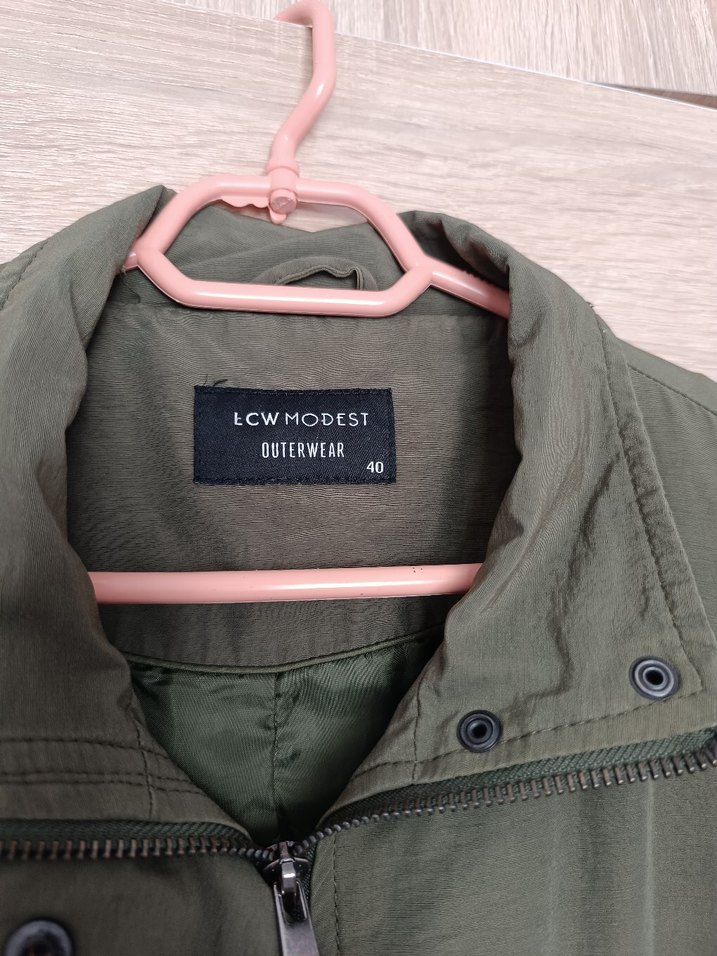 Düğmeli Uzun Kadın Ceket, Salaş Kesim, Nakış Detaylı - Görsel 3