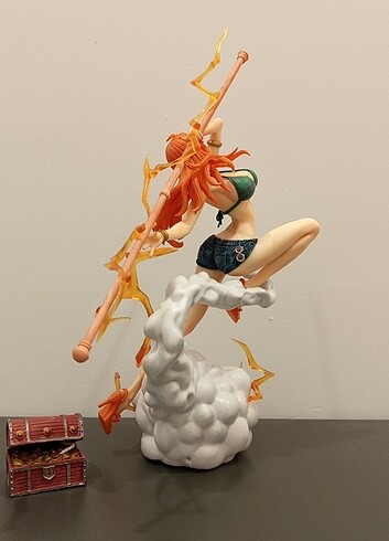  Beden One Piece Nami Hot Pants Figürü 28cm 