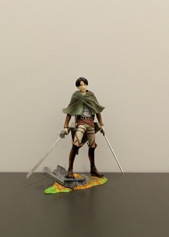 Attack on Titans Levi Ackermann Figür - Görsel 4