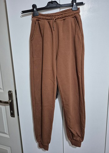 11-12 Yaş Beden Bej Kapüşonsuz GAP Sweatshirt ve Kahverengi takım