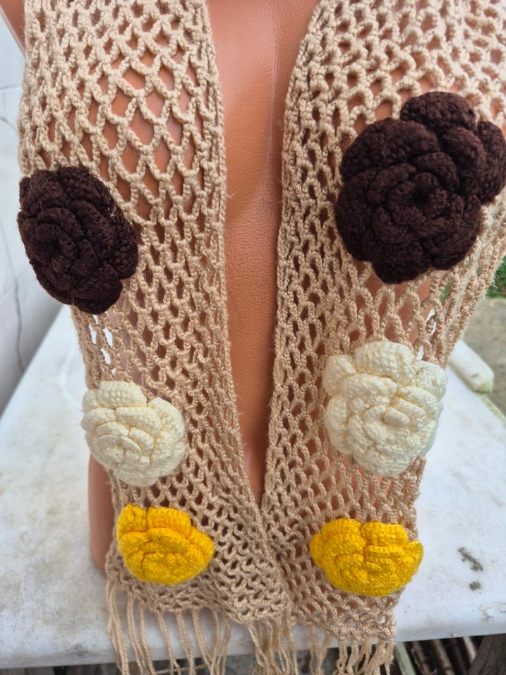 Bej Örgü Kadın Şal, Çiçek Detaylı - Görsel 2