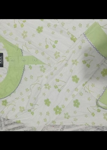 Yeşil Çiçek Desenli Mini Uzun Kollu Kadın Pijama - Görsel 2