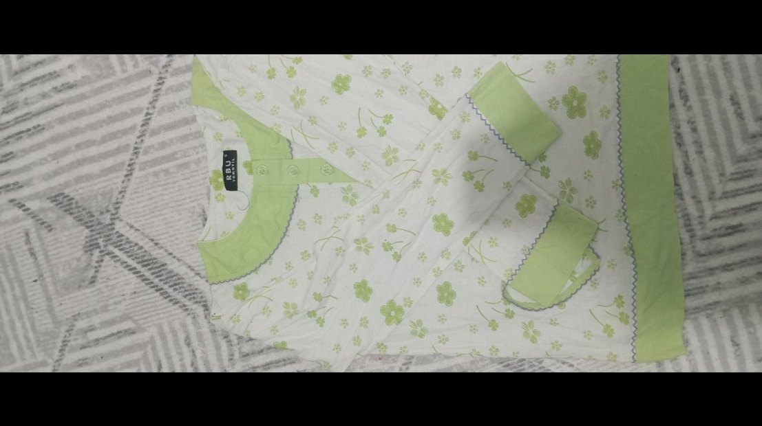 Yeşil Çiçek Desenli Mini Uzun Kollu Kadın Pijama - Görsel 2