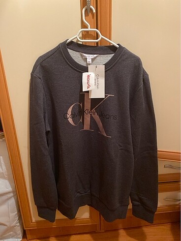 Calvin Klein sweatshirt