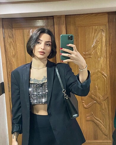 Parlak pullu crop