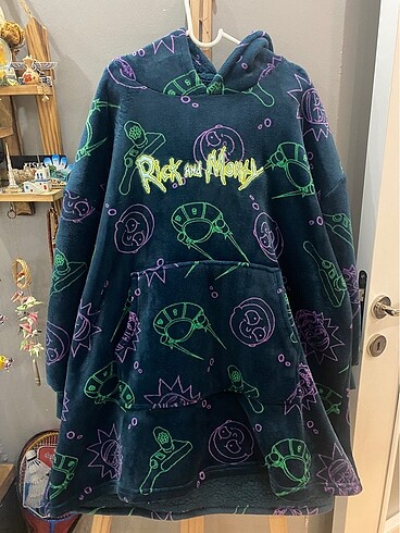 Rick &morty sweatshirt