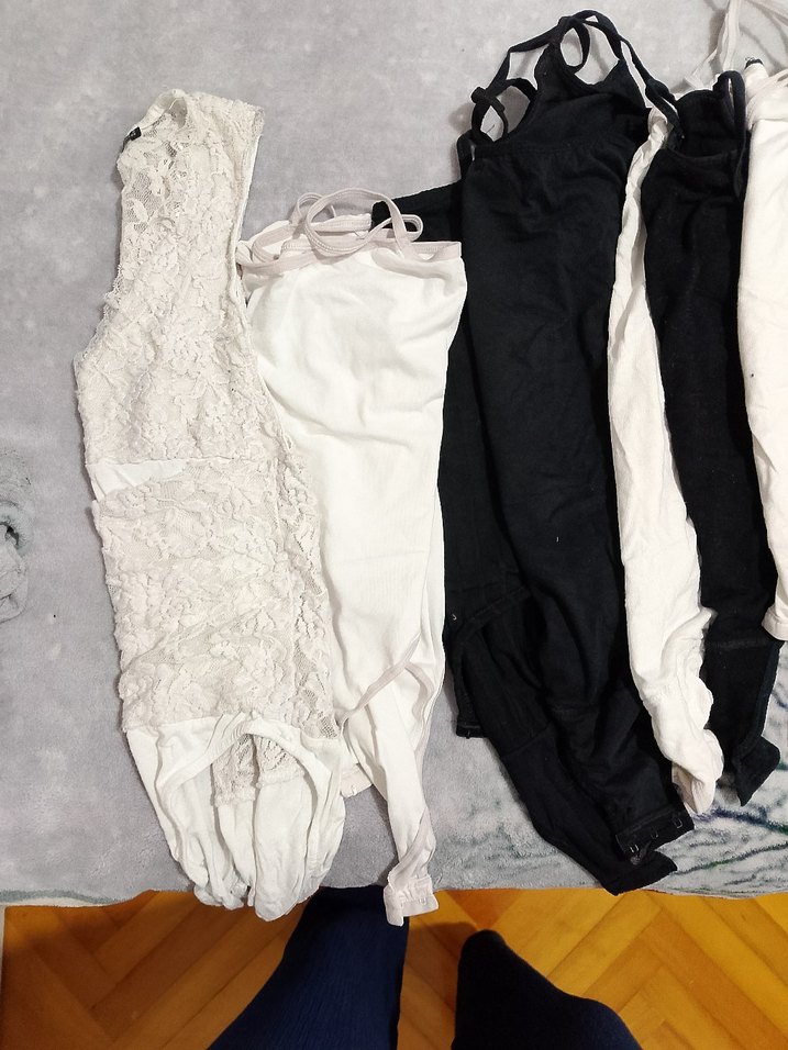 9 adet atlet 4 adet çorap - Görsel 2