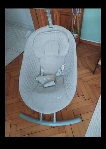 Diğer Gri Bebek Mama Sandalyesi ama kucağı