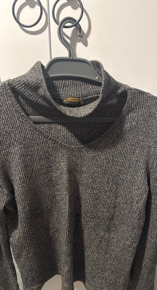 Gri Triko Boğazlı Kadın Kazak - Görsel 3