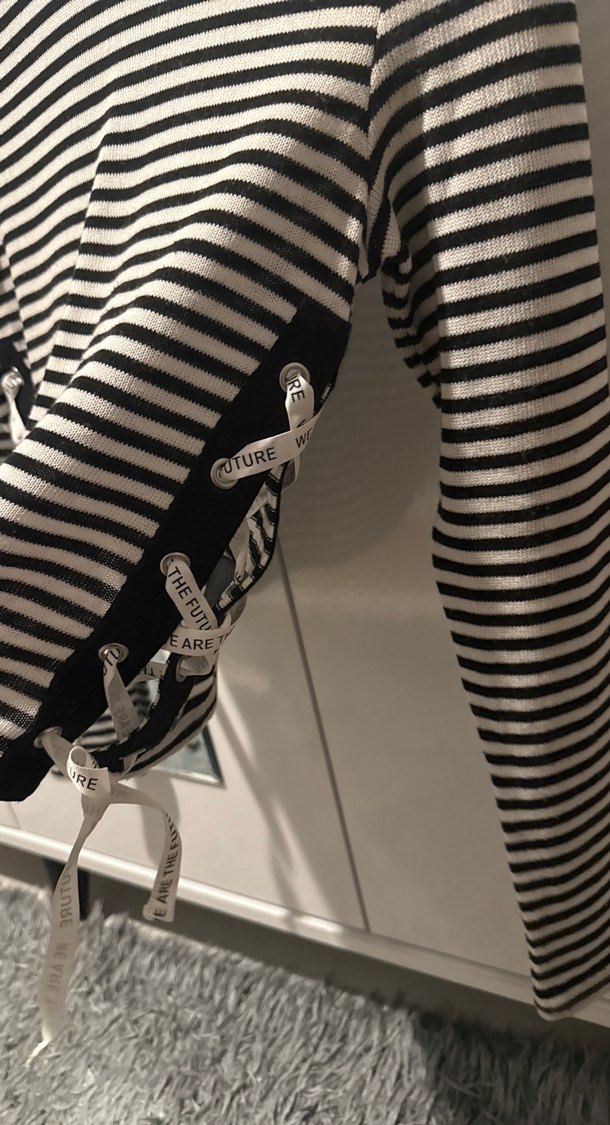 Düğmeli Çizgili Gri Kadın Kazak - Görsel 3