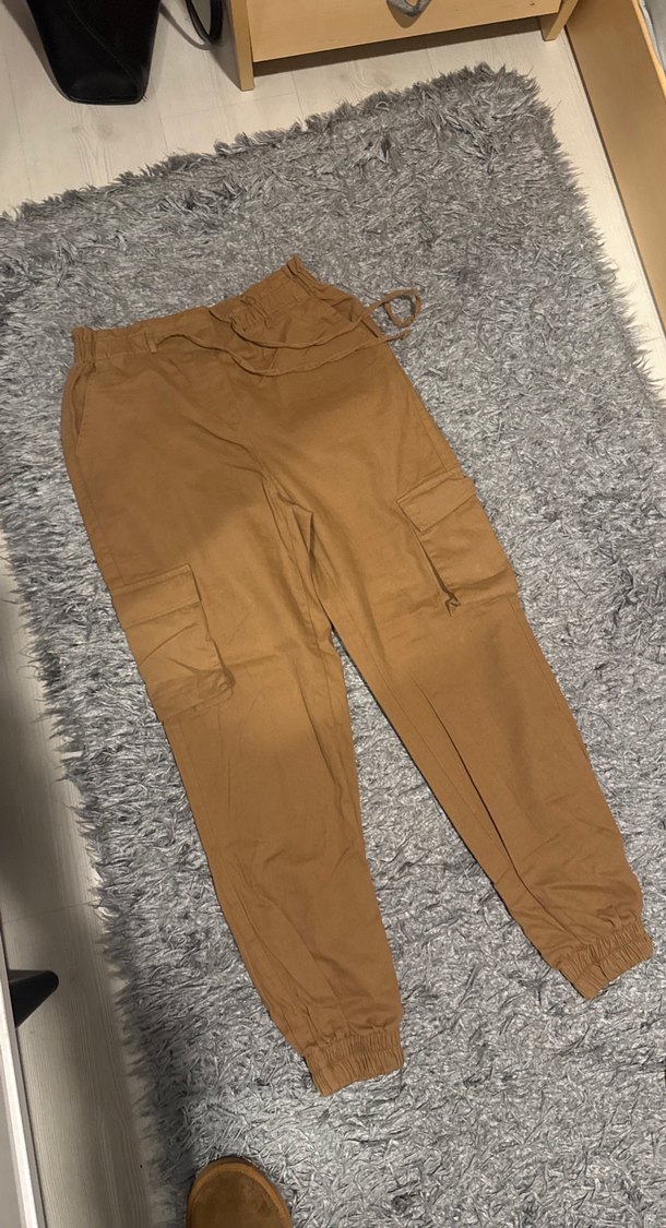 Kadın Kahverengi Kemerli Rahat Kumaş Pantolon - Görsel 2