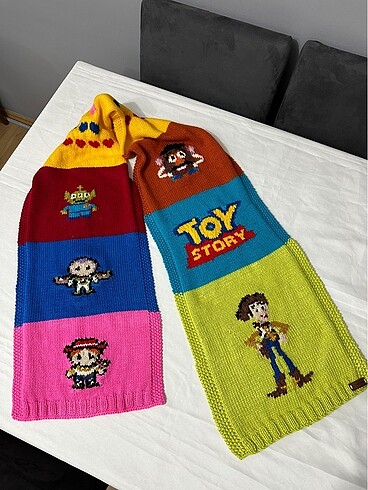 Diğer Toy story atkı