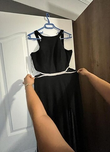 42 Beden siyah Renk Abiye taşlı elbise