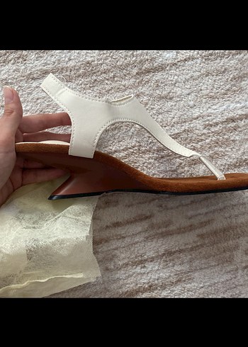 Beyaz Süet Stiletto Topuklu Minimalist Kadın Sandalet