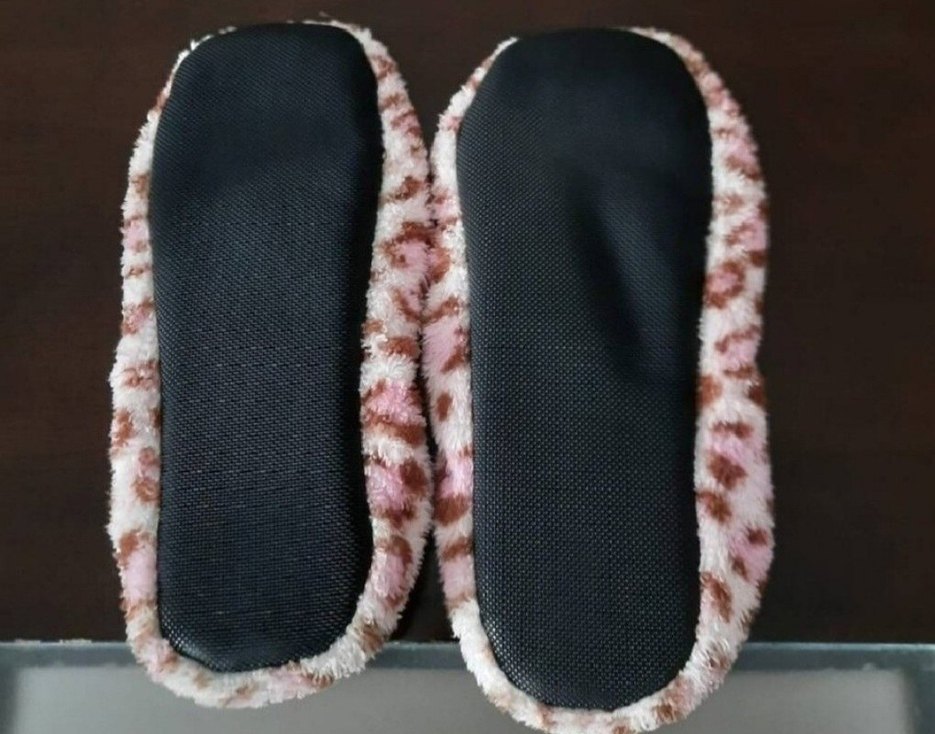 Pembe Yılan Desenli Kız Ev Terliği - Görsel 2