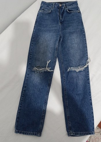 Yırtık Detaylı Midi Boy Mavi Kadın Jean
