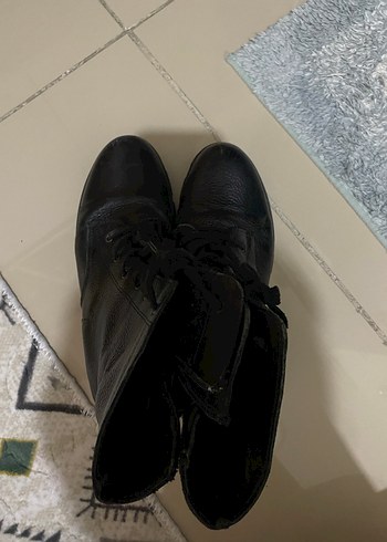 Siyah Bağcıklı Stiletto Topuklu Kadın Bot - Görsel 2