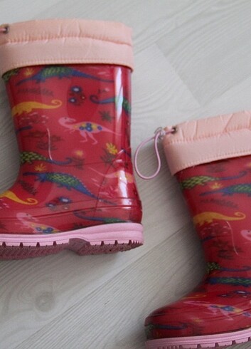 LC Waikiki Kız çocuk bot