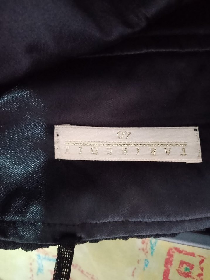 Siyah Kat Kat Fırfırlı Midi Abiye Elbise - Görsel 5