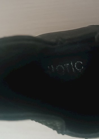 Düğmeli Siyah Deri Gotik Kadın Bot Hotiç - Görsel 3