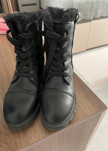 32 Beden siyah Renk LCW STEPS Siyah Bağcıklı Fermuarlı Kız Çocuk Bot