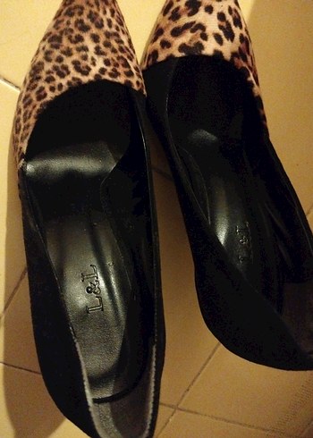 38 Beden Siyah Leopar Desenli Stiletto Topuklu Ayakkabı