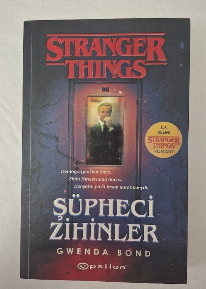 Stranger Things Şüpheci Zihinler Roman - Görsel 2