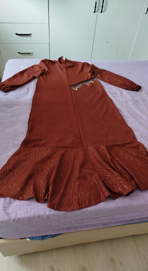 Diger Kadın Kahverengi Pilili Uzun Elbise - Görsel 2