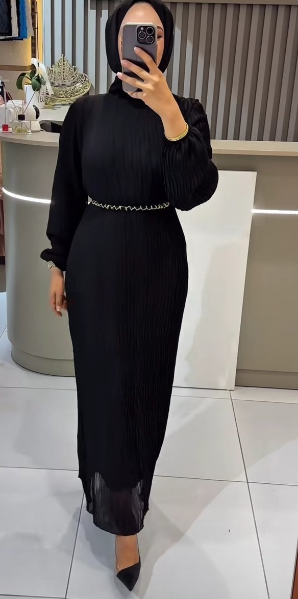 Uzun Kollu Siyah Piliseli Uzun Elbise - Görsel 2