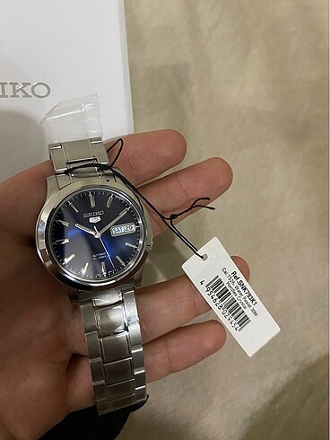 Etiketi Üzerinde Seiko 5 7s26