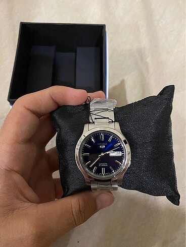  Beden Etiketi Üzerinde Seiko 5 7s26