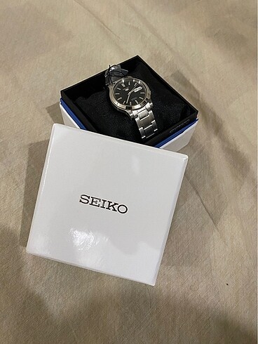 Etiketi Üzerinde Seiko 5 7s26