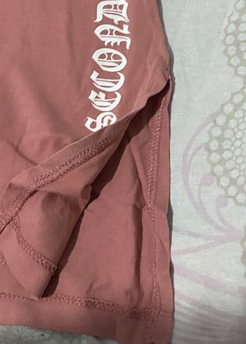 Pembe Baskılı Kadın Tişört - Görsel 3