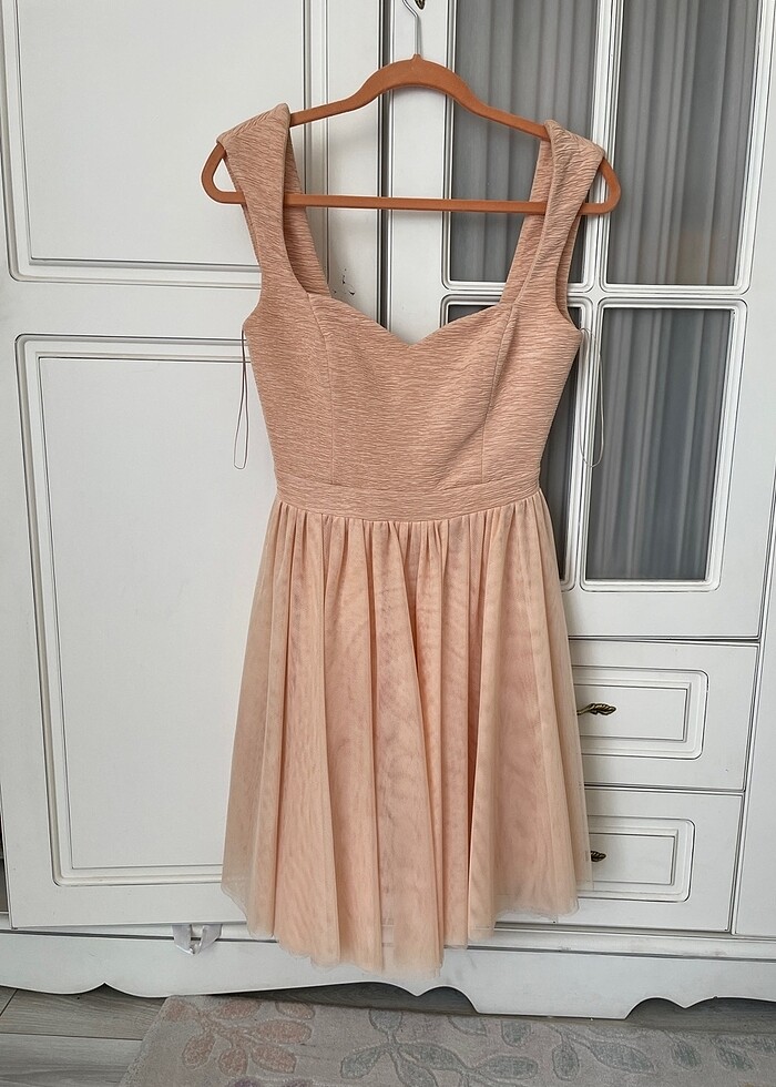 Koton Tuba üstün tasarım ve elbise - Görsel 2