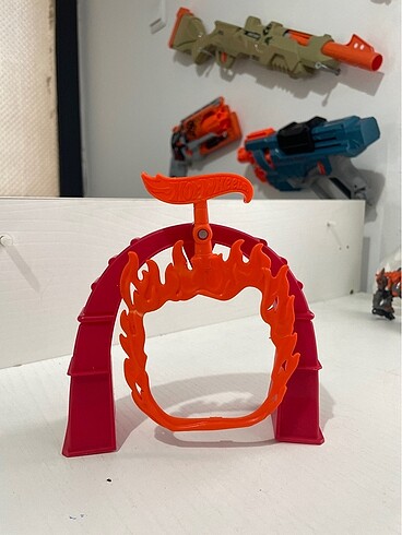Hot Wheels Hotweels ateş çemberi