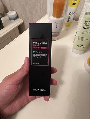 Beden Holika Holika