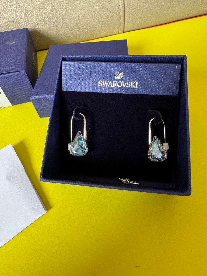 Lunar Damla Beyaz Midi Küpe Swarowski - Görsel 4