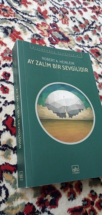  Beden Ay Zalim Bir Sevgilidir