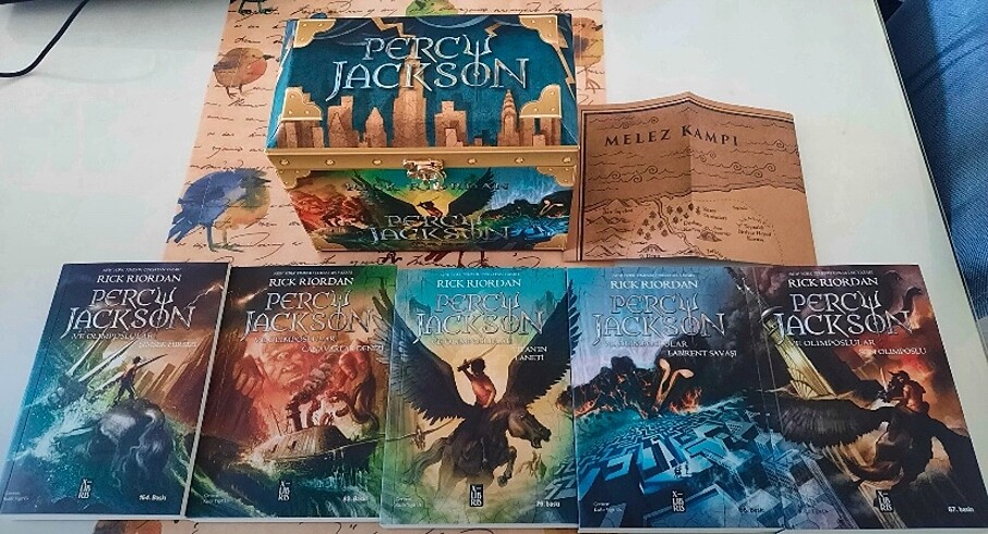  Beden Renk Özel Kutuda Percy Jackson