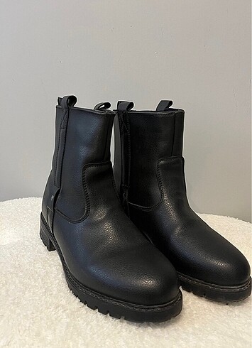 LC Waikiki Bot