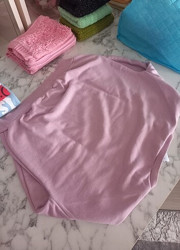 8 Yaş Beden Defacto sweatshirt 
