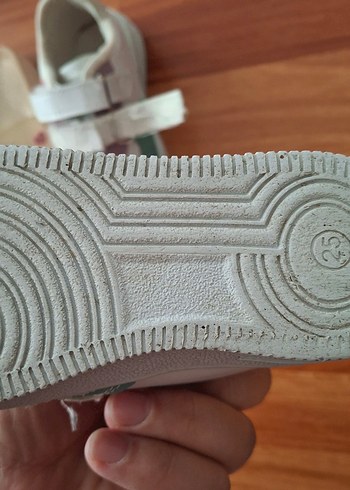 25 Beden Kız Çocuk Çok Renkli Spor Ayakkabı ve Terlik Seti