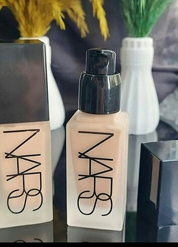 Nars fondöten