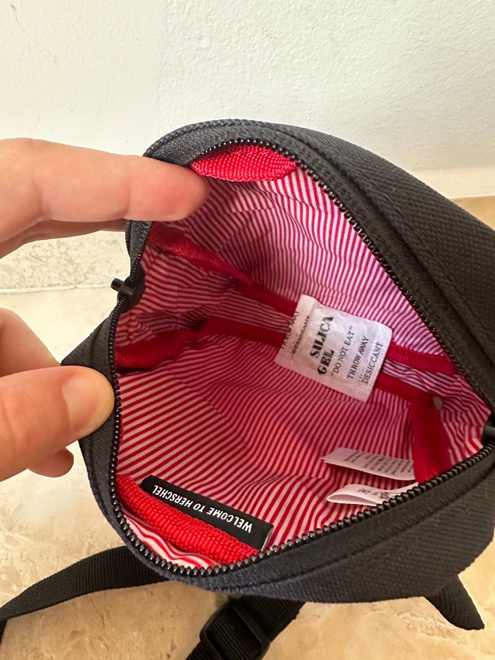 Siyah Minimalist Omuz Çantası - Görsel 4