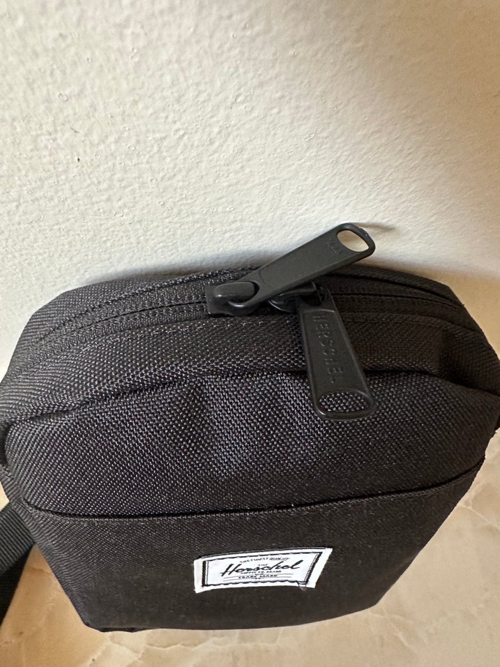 Siyah Minimalist Omuz Çantası - Görsel 2