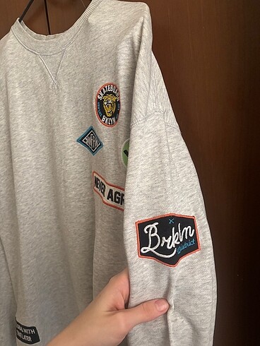 H&M Hm sweatshirt
