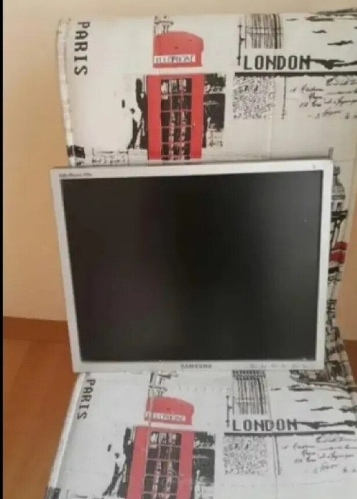 17 ekran samsung LCD monitör - Görsel 2