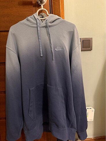 Nike sweatshirt