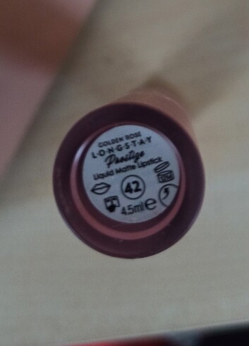  Beden Golden rose lip gloss