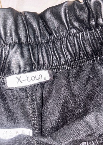 Kadın Siyah Deri Cepli Mini Şort - Görsel 4